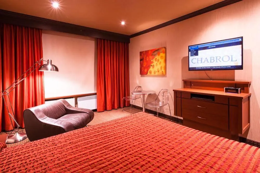 Le Chabrol Hotel & Suites Montréal