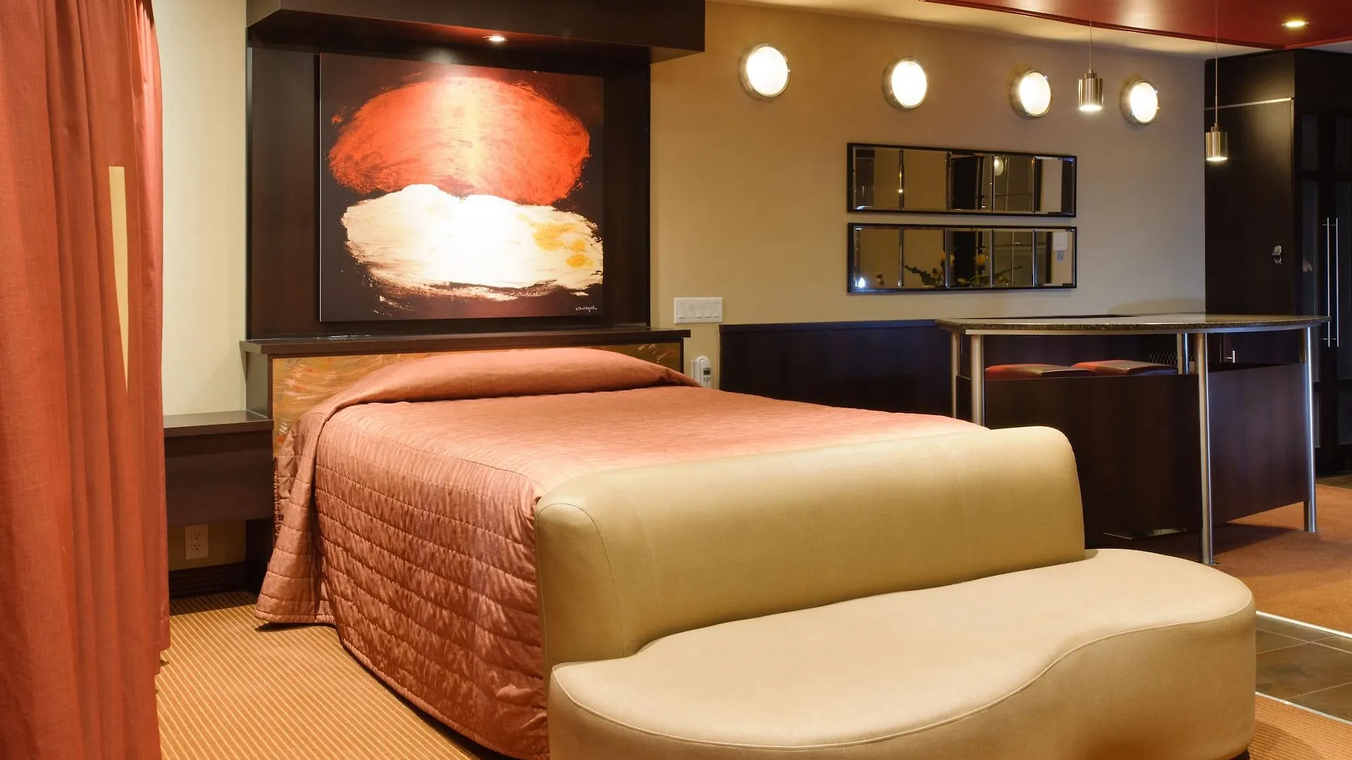 Le Chabrol Hotel & Suites Montréal