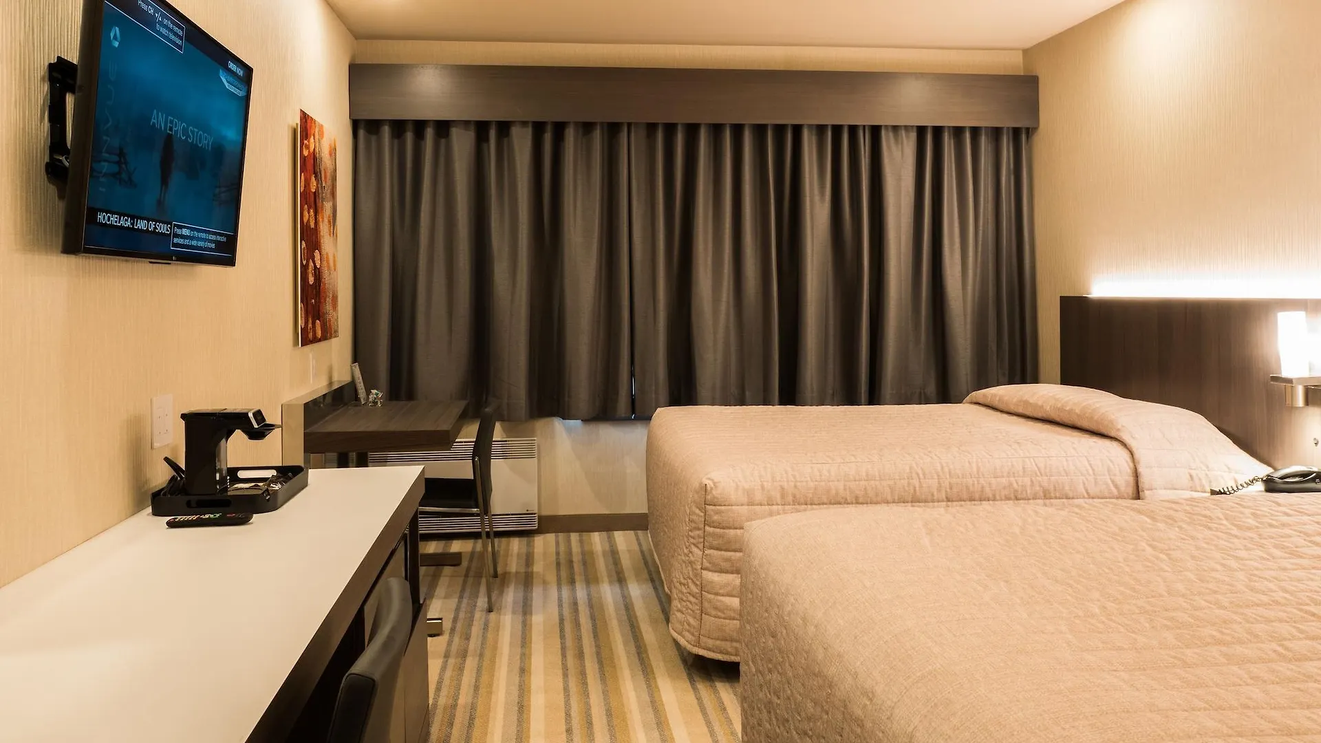 Le Chabrol Hotel & Suites Montréal