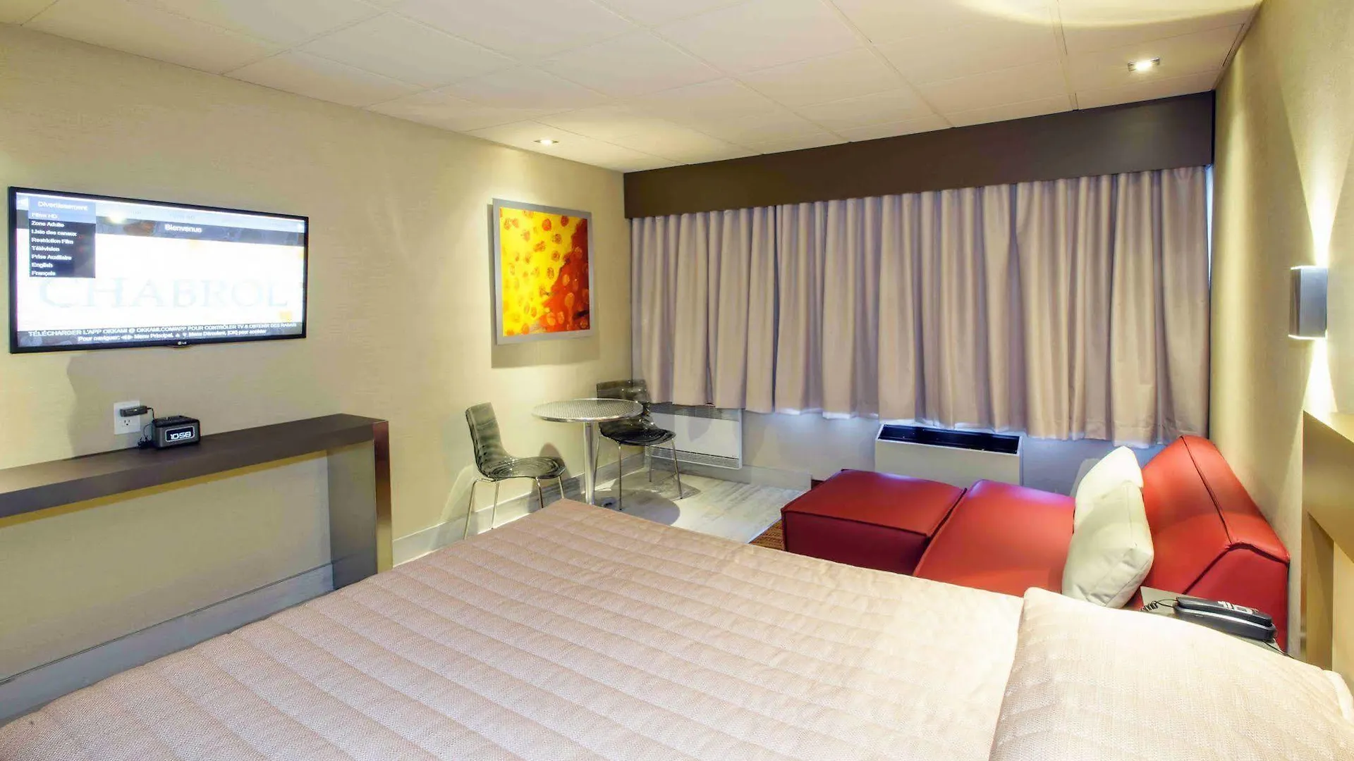 Le Chabrol Hotel & Suites Montréal 3*,  Canadá